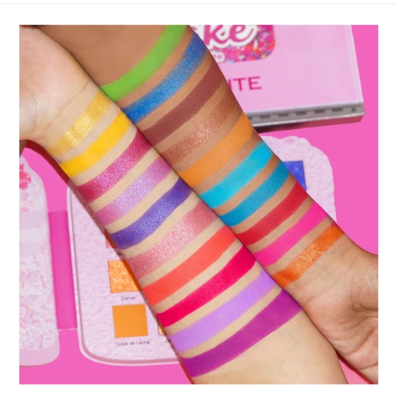 Glamlite Cake Eyeshadow Palette - Picture 5 of 11